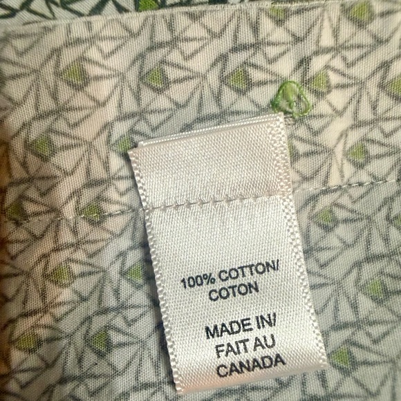 Men's Casual Green Patterned Button-Down Shirt - Picture 3 of 6